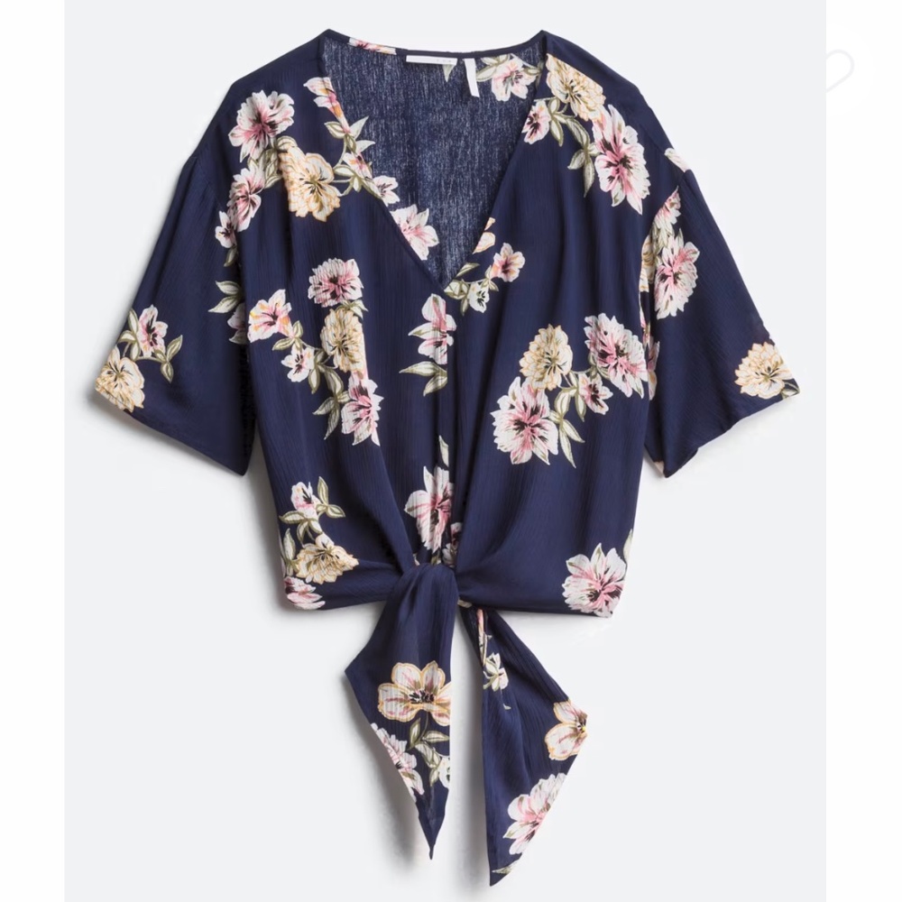 Tie front top